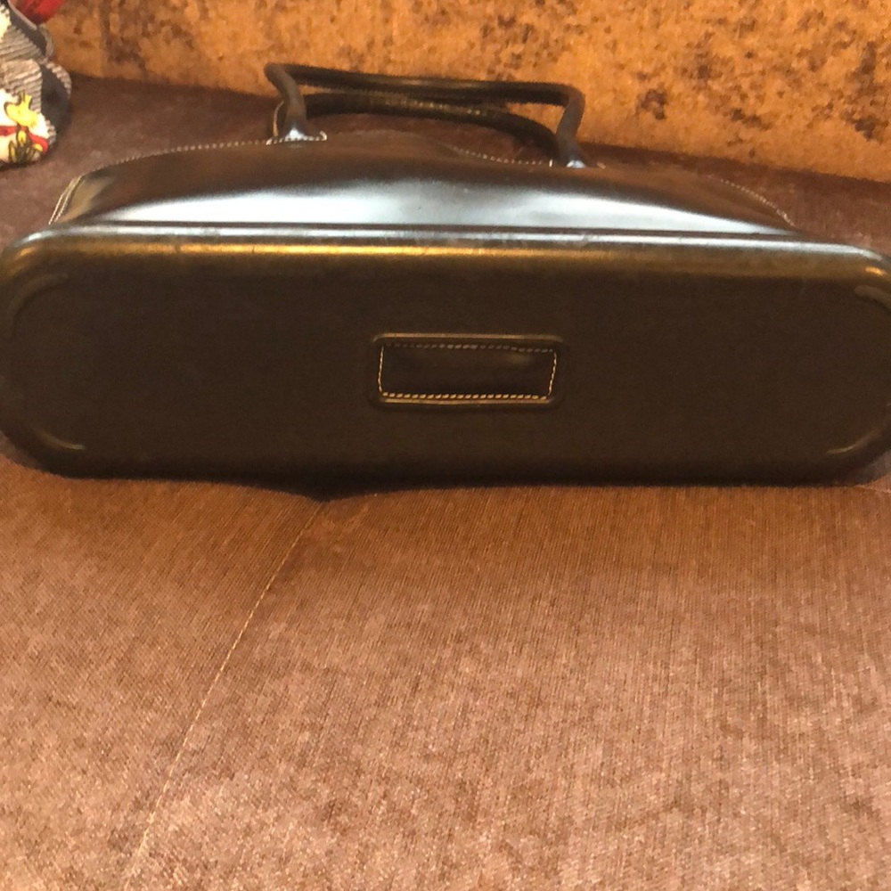 Dooney Bourke Black Bag - Picture 3 of 6